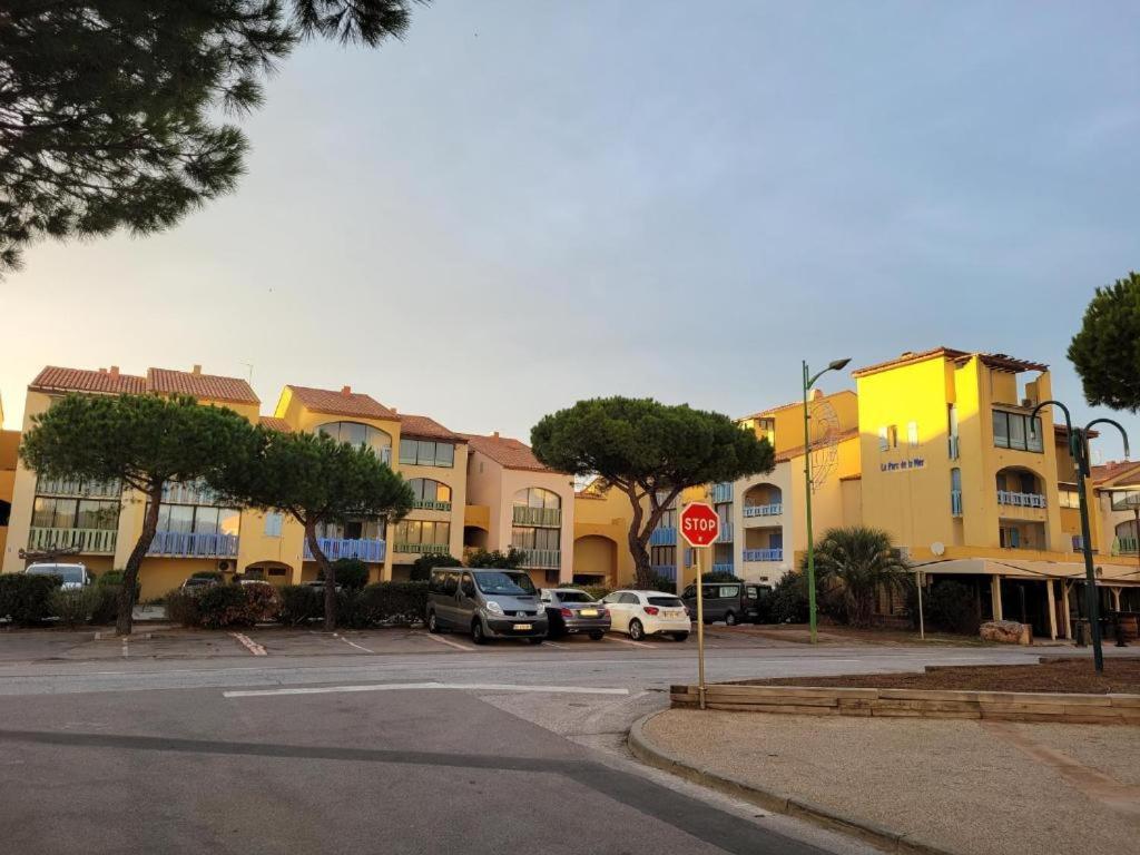 Superbe Appartement Tout Confort Le Barcarès Exterior foto
